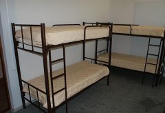 Кровати на металлокаркасе, двухъярусные, односпальные для хостелов, гостиниц, рабочих